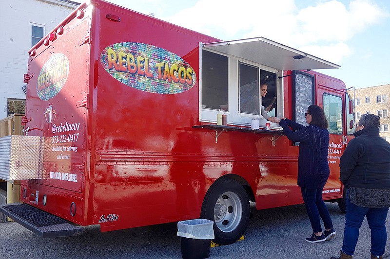 BizBeat: Mexican street fare on the move in new food truck | Jefferson ...