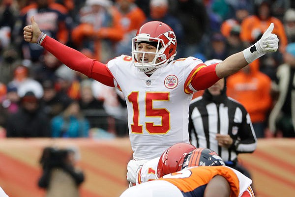 QB-in-waiting Mahomes shows flashes of talent in Chiefs win | Fulton Sun