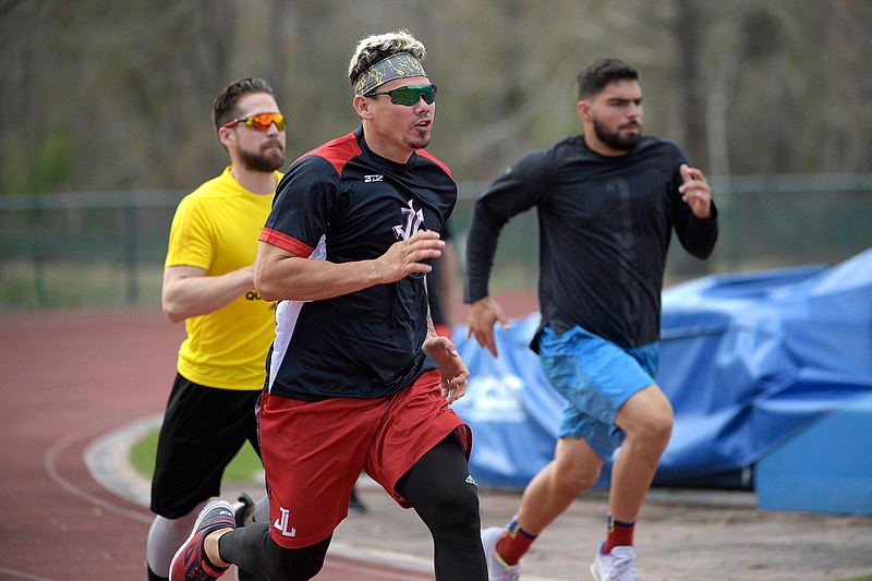 Baseball players turn to footballstyle training Texarkana Gazette