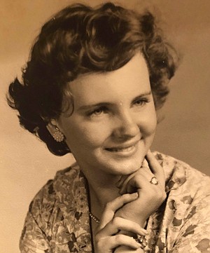 Photo of EVELYN BYERS