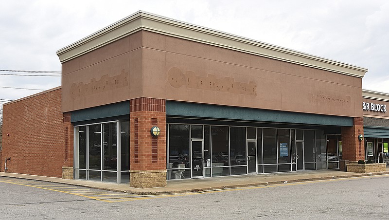 The former RadioShack location in the plaza on Missouri Boulevard will soon be home to MOD Pizza, a Seattle-based company.