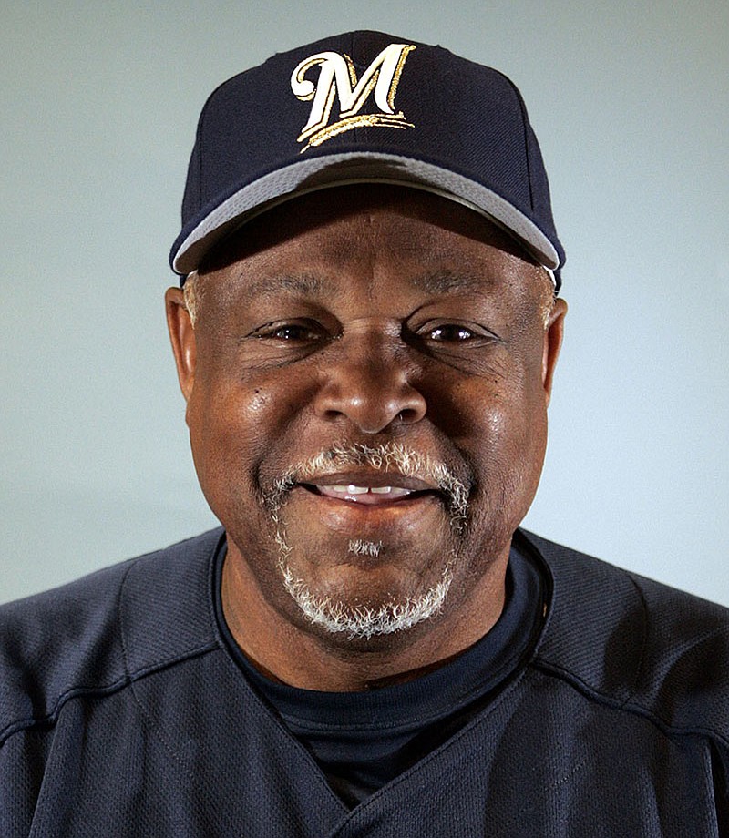 In this is a 2006 file photo showing Davey Nelson of the Milwaukee Brewers baseball team. Nelson, a Milwaukee Brewers broadcaster and former All-Star infielder who also coached in the majors, has died. He was 73. The Brewers say Nelson died Monday, April 23, 2018, after a long illness. (AP Photo/Nam Y. Huh, File)