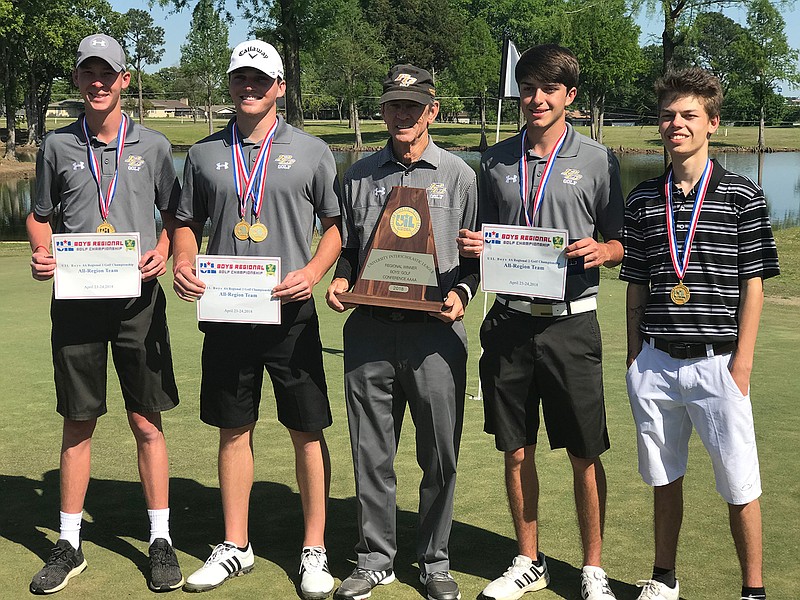 Hawks earn regional title | Texarkana Gazette