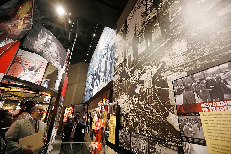 Smithsonian Official Tours Mississippi Civil Rights Museum | Texarkana ...