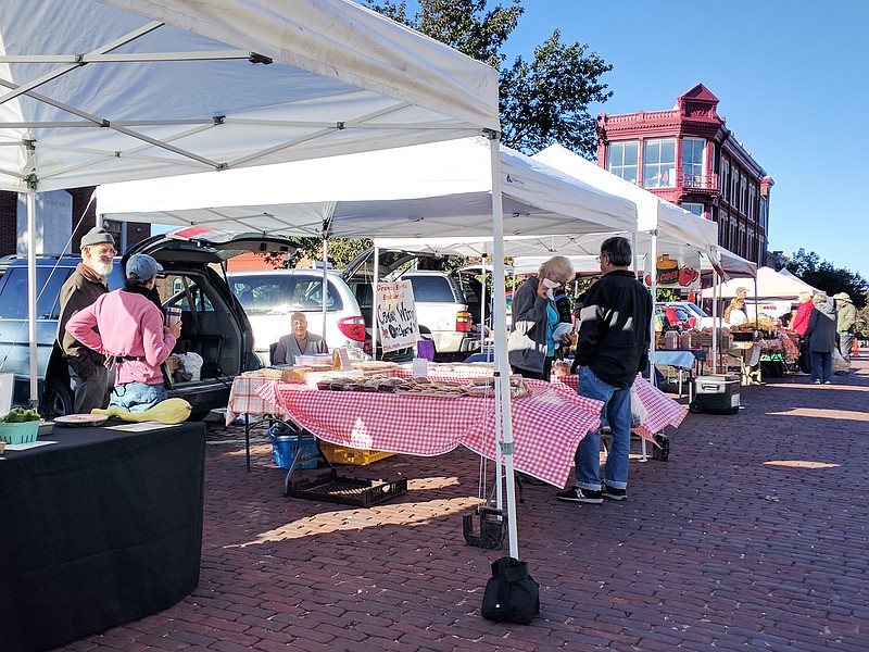 The time is ripe to pick up festively malformed squash, colorful jelly, baked goods, holiday decor and other autumn treats at the Fulton Farmer's Market.