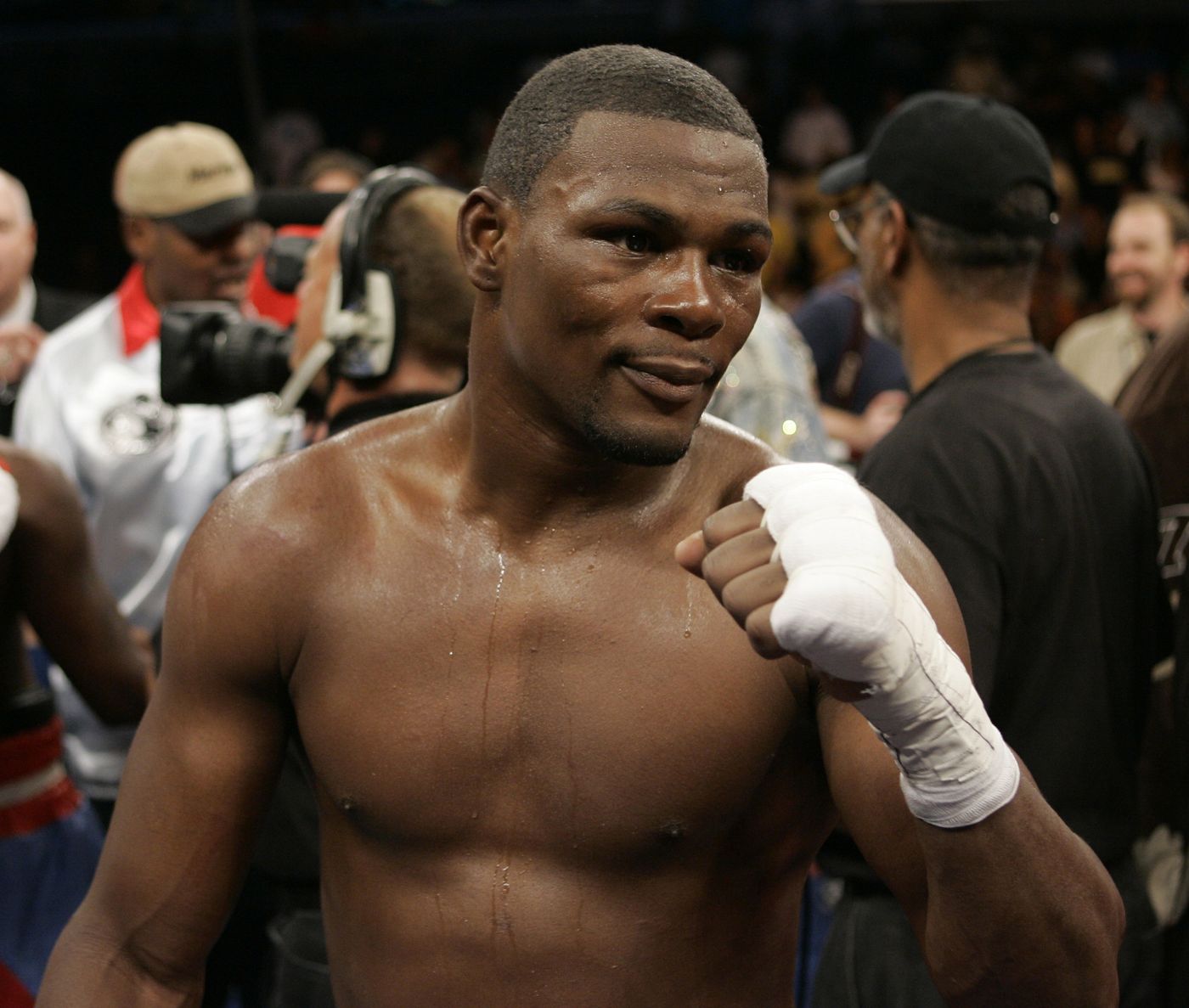Olympic-medal boxer from Little Rock allowed to remain out on bond ahead of domestic violence trial - Vimarsana News