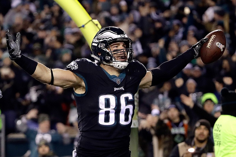 Philadelphia Eagles tight end Zach Ertz celebrates his touchdown catch on a pass form quarterback Carson Wentz during the second half of an NFL football game against the Dallas Cowboys, Sunday, Nov. 11, 2018, in Philadelphia. (AP Photo/Matt Rourke)