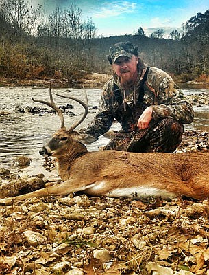 Nathan "Shags" McLeod with his 2018 Missouri Ozark Mountains firearms fork horn.