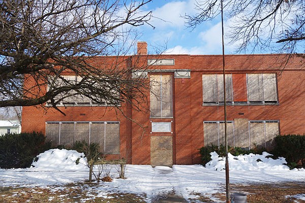 There's a new plan for the old George Washington Carver Grade School. Vacant since its closure in the '80s, the school may soon be converted to affordable housing for seniors.