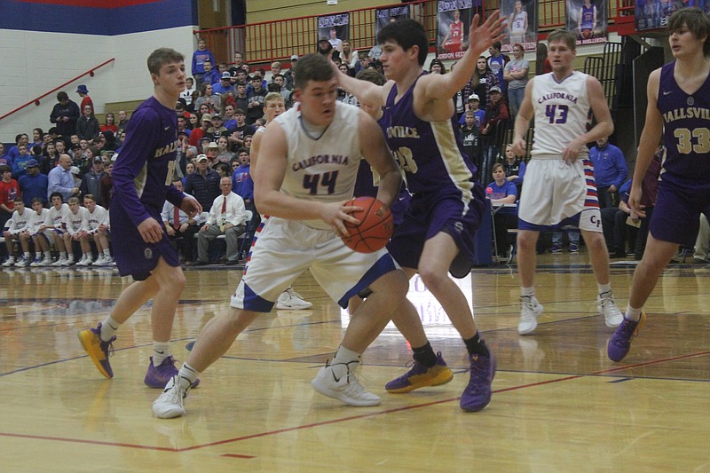 Trystan Hees goes up against a Hallsville defender during California's 86-79 comeback win over Hallsville, Jan. 25, 2019.