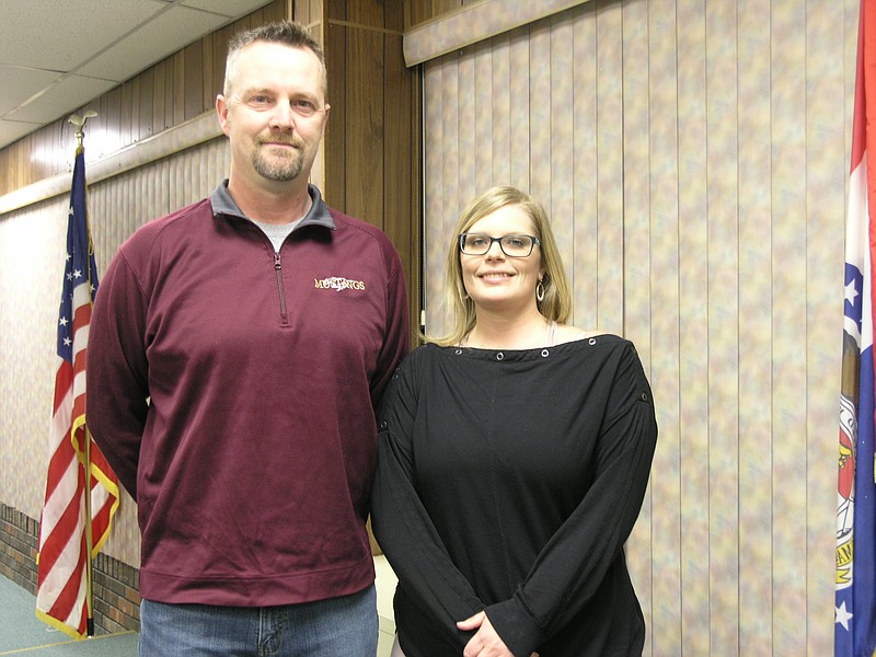 Jennifer Vernon was appointed interm deputy city clerk Tuesday night at a special board meeting.Ward 3 Aldermen Bryon Hull acted as mayor pro tempore.