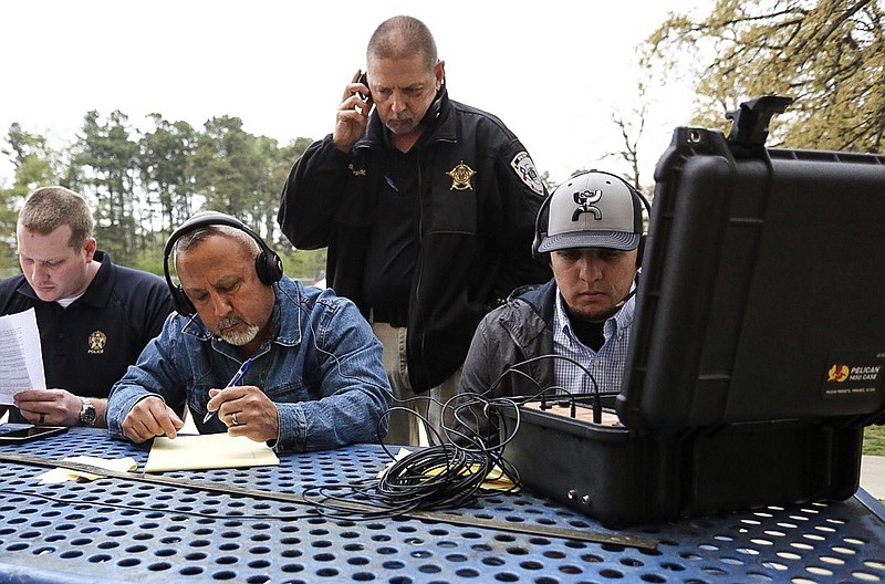 Staff photo by Hunt Mercier
Police trainees and police officers practice a hostage negotiation routine at the Texarkana, Texas' Police Training Center on Friday, March 29, 2019. 