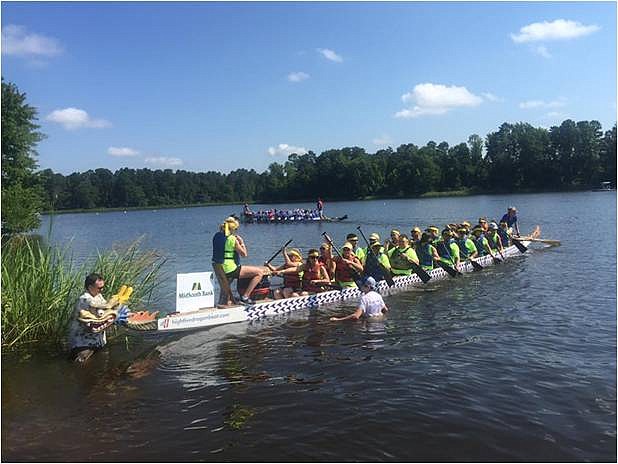  A team gets ready to race at a previous Dragon Boat Festival.
