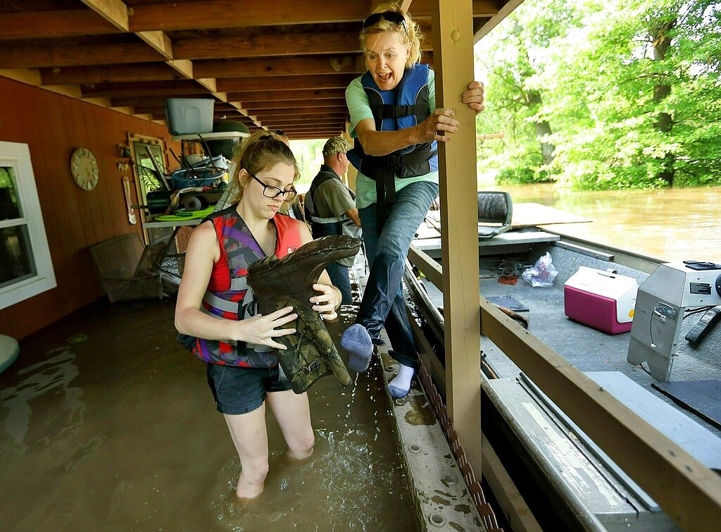Nearly 400 Missouri roads closed by flooding | Jefferson City News Tribune