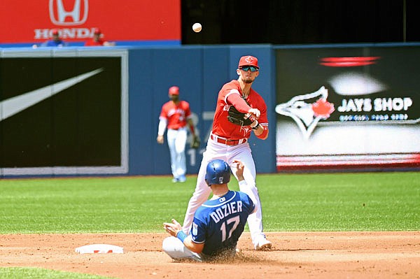 Royals rookie Whit Merrifield gets first MLB hit off David Price 