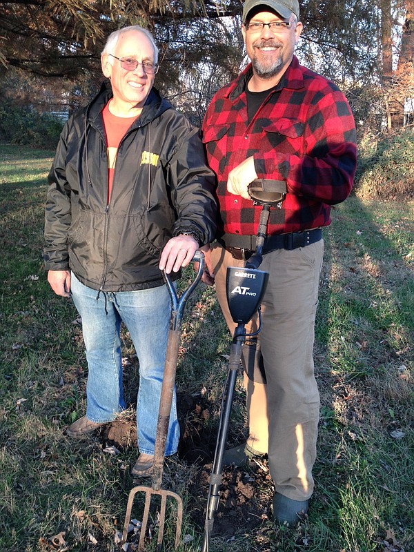 Local resident uses metal detector to find Civil Warera relics, items