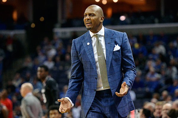 Memphis head coach Penny Hardaway watches during a game last season against Cincinnati in Memphis, Tenn.