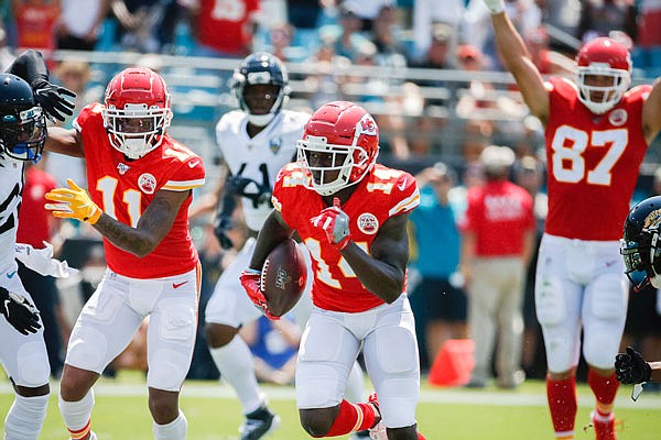 Chiefs wide receiver Sammy Watkins runs for a touchdown after making a catch during the first half of Sunday afternoon's game against the Jaguars in Jacksonville, Fla.