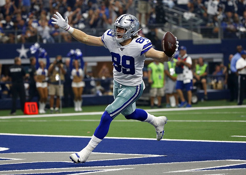 Dallas Cowboys tight end Blake Jarwin (89) celebrates catching a pass for a touchdown in the first half of a NFL football game against he New York Giants in Arlington, Texas, Sunday, Sept. 8, 2019. (AP Photo/Ron Jenkins)