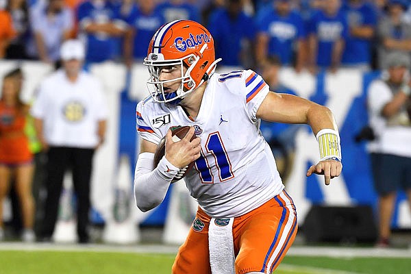 Qbs Gear Up For Auburn-florida Matchup