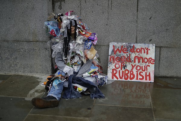 Climate activists block roads, march in global protests | Jefferson ...