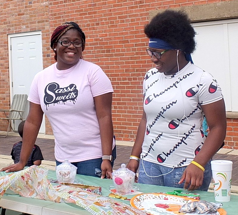 Residents get to sample Taste of Linden | Texarkana Gazette