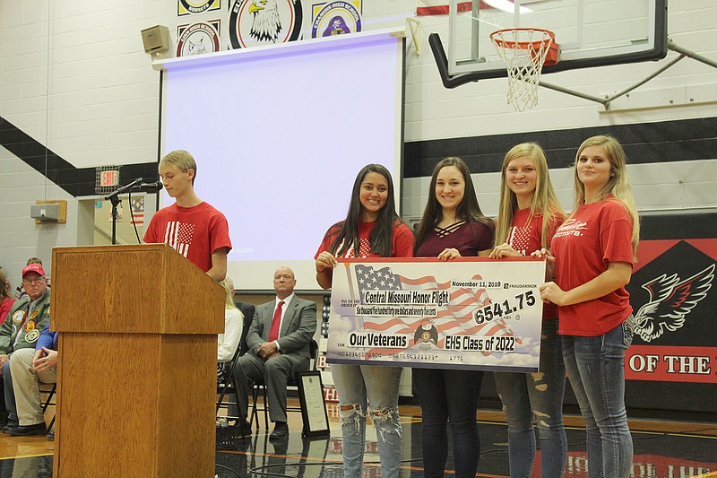 Cole R-5 class of 2022 representatives Braeden Short, Kyliah Dassrath, JeAnn Boessen, Jennie LeCure and Olivia Brookins show off their donation to Central Missouri Honor Flight.