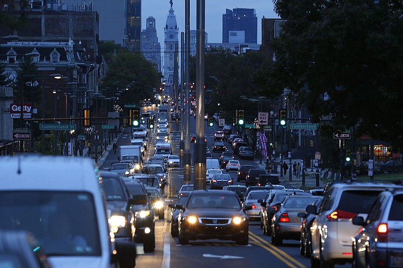 Traffic winds its way along Broad Street, near Allegheny Avenue, in Philadelphia. (David Maialetti/The Philadelphia Inquirer/TNS)