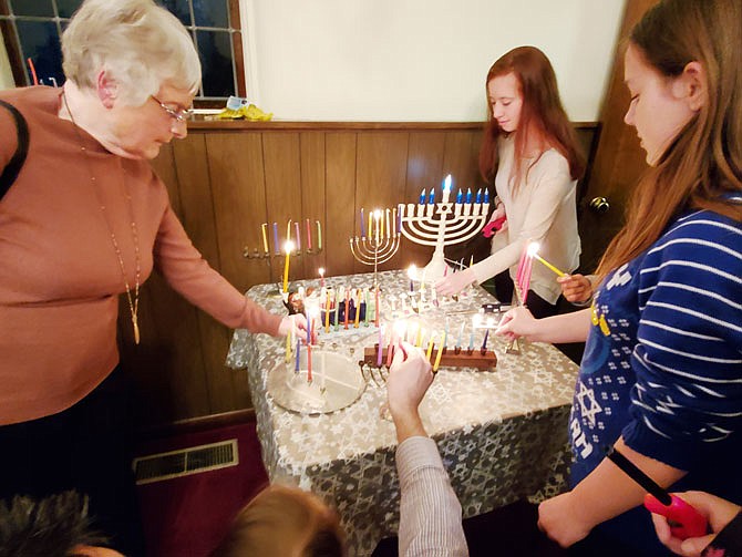 Temple Beth El Congregation Celebrates Hanukkah | Jefferson City News ...