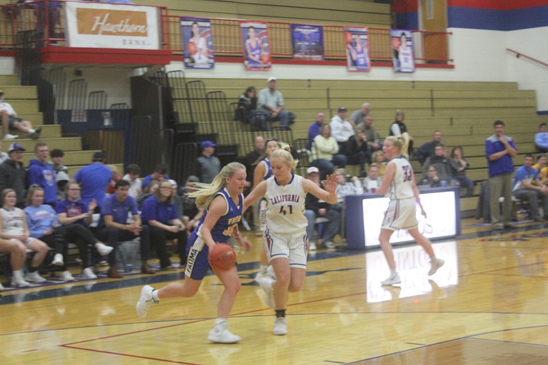 <p>Democrat photo/Kevin Labotka</p><p>Makayla Schanzmeyer plays defense Jan. 6 during the Pintos’ 48-43 win over Fatima.</p>