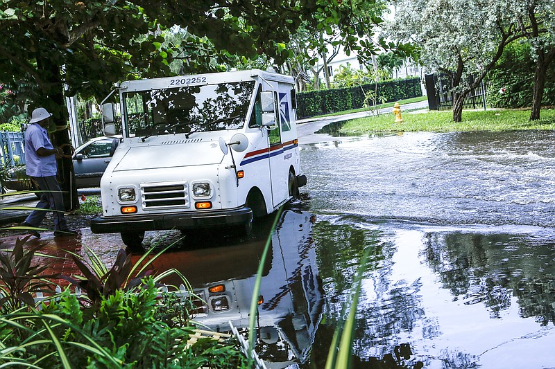 reports-flooding-risks-could-devalue-florida-real-estate