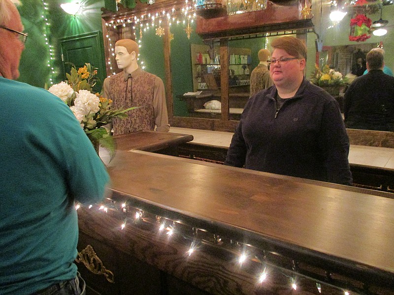 Visitors at Lindsey Railroad Museum learn of 1888 shooting death of