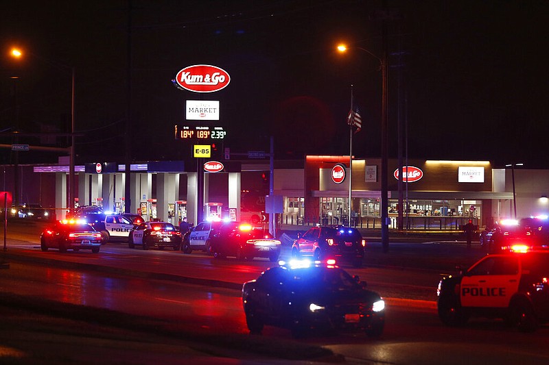 5 dead, including officer and gunman, in Missouri shooting Jefferson