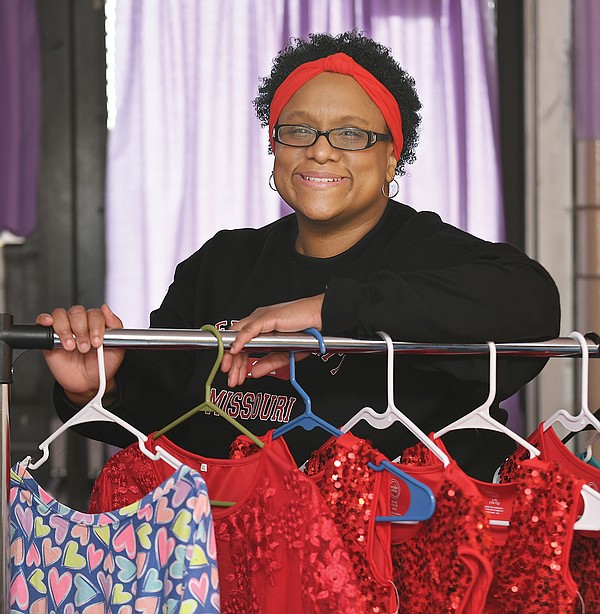 Rhonda Allen teaches future 'productive citizens' at Thorpe Gordon Elementary Jefferson City