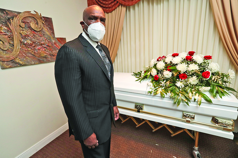 Hall of Famer Dawson deals with coronavirus as a mortician
