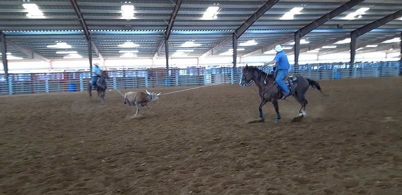 Roping Dogies | Weekend cowboys crowd into Four States Fairgrounds ...