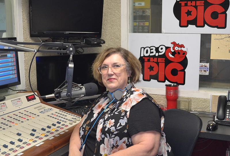 Fabienne Thrash has one of the most recognizable voices in the region, having spent parts of six decades spinning records and tales on local airwaves.

PHOTO BY
KATE STOW