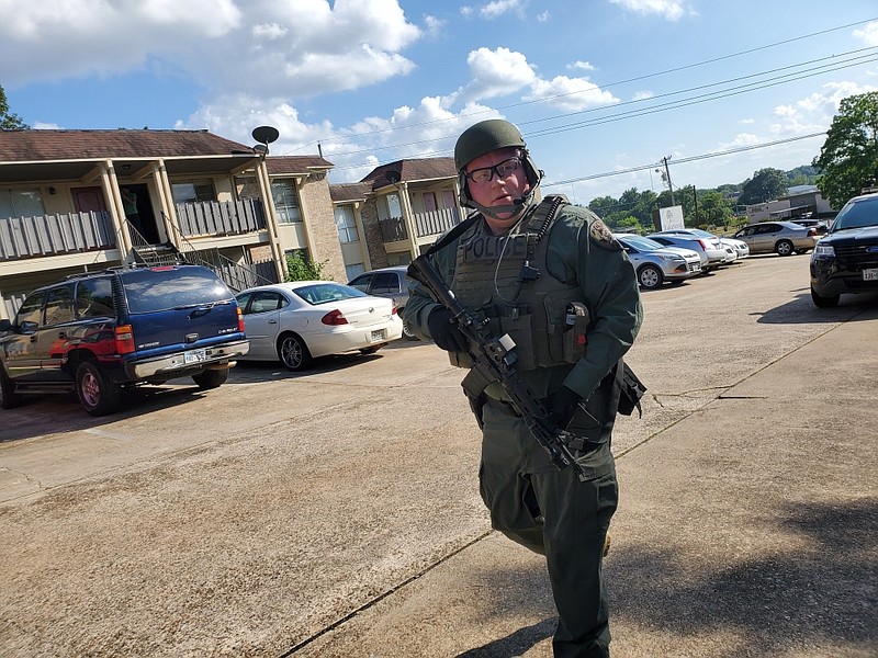 Texarkana Texas Police Department S.W.A.T team member at Ridgewood Apartments on Richmond Road. 