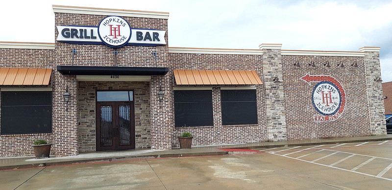 There will be a new restaurant at the Gibson Lane location of Hopkins Icehouse this fall. Hopkins fans get to enjoy the Texas-side place until mid-September and the downtown location on the Arkansas-side will remain as is.