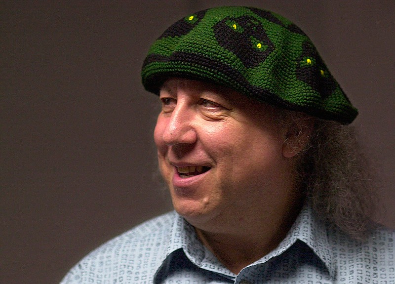 British rock and blues guitarist Peter Green, a founding member of Fleetwood Mac, is seen backstage April 7, 2001, before performing with his own band, Peter Green's Splinter Group, at B.B. King Blues Club & Grill in New York. 