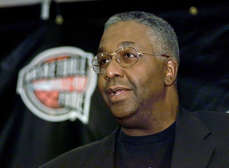 In this Oct. 1, 1999, file photo, former Georgetown basketball coach John Thompson addresses the media during a news conference for inductees to the Basketball Hall of Fame in Springfield, Mass.