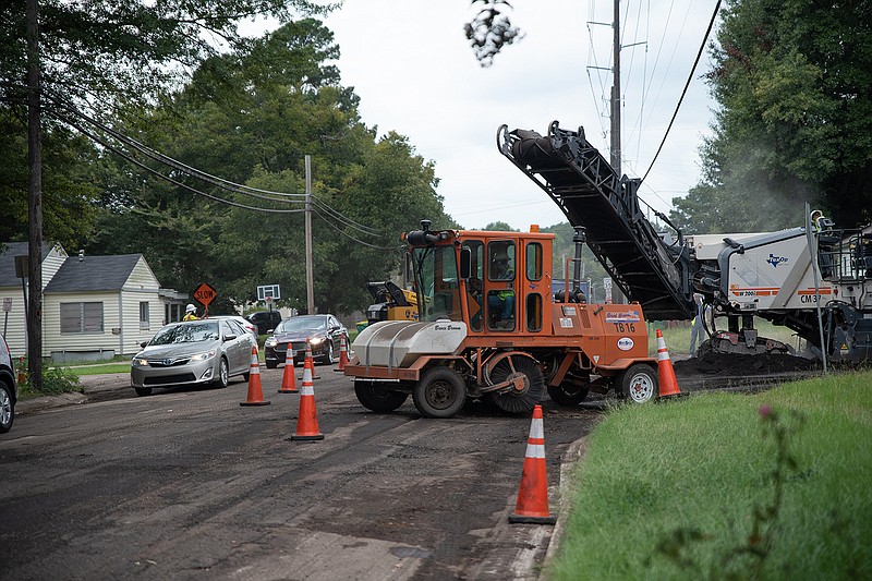 Contractor crews are resurfacing parts of College Drive, including milling the roadway and applying a new asphalt overlay. The work has started on the section of College Drive between Texas Boulevard and Summerhill Road.