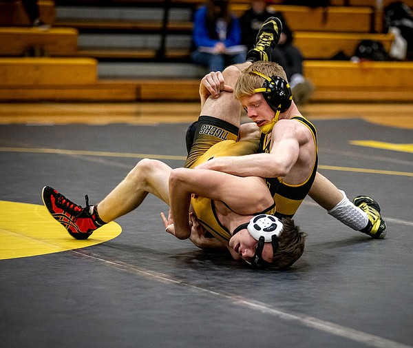 High School Wrestling: Hornet Wrestlers Power Past Smith-Cotton In 68-6 ...