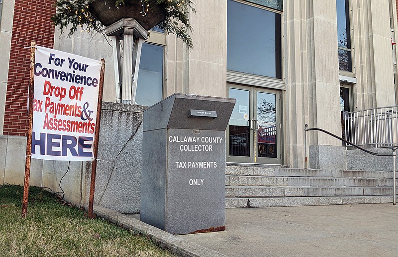 <p>Helen Wlbers/FULTON SUN</p><p>Callaway County assessment forms and county tax payments may be dropped off in front of the county courthouse.</p>