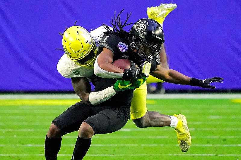 Oregon has 5 turnovers in Fiesta Bowl loss to Iowa State
