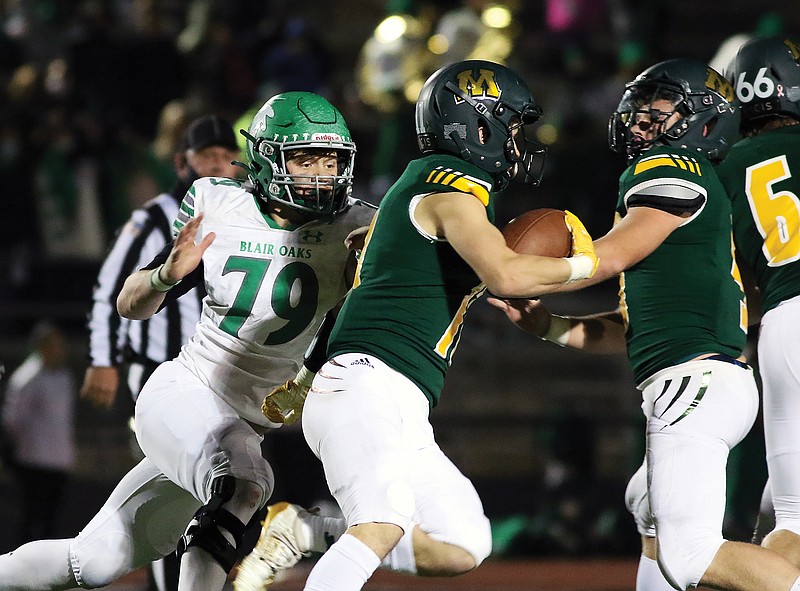 Blair Oaks named No. 10 small-school football team nationally ...