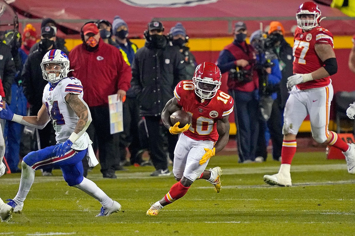 Checkmate Downes Check downs? More like checkmate as Kansas City takes what is given ...