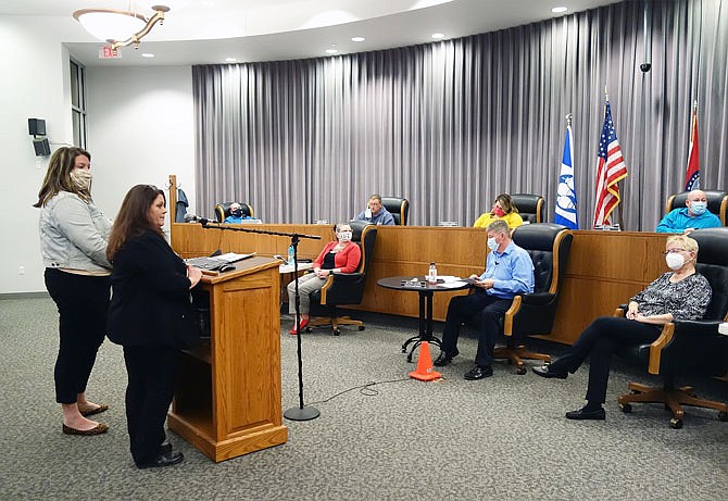 Incoming Callaway Chamber of Commerce board President Beth Snyder, left, and CCOC Executive Director Tamara Tateosian update the Fulton City Council on the Chamber's recent efforts.