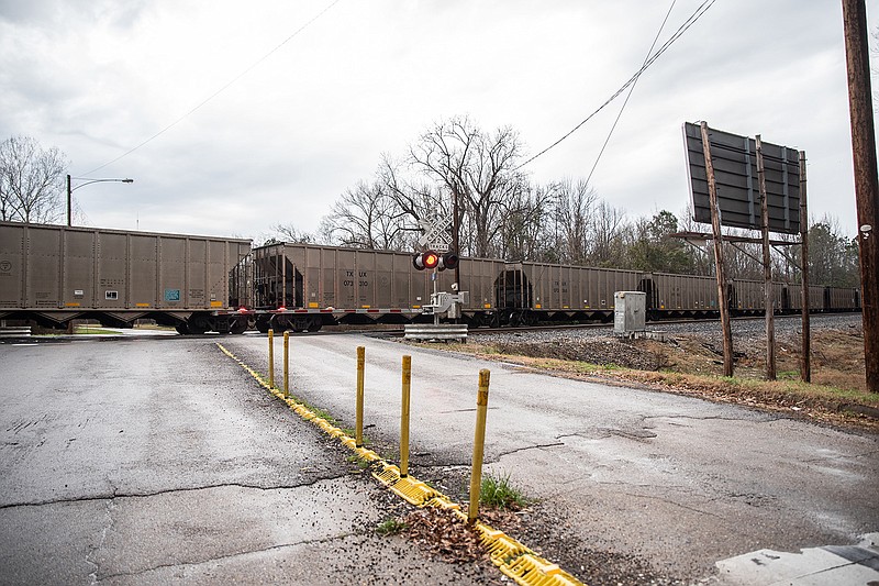  A train is stopped on the track obstructing Richmond traffic between Texas Boulevard and Summerhill Road on Friday afternoon. Area drivers have noticed Kansas City Southern trains stopped along these tracks more often than not lately, turning what has long been an occasional inconvenience into a near-constant cause to detour onto New Boston Road or College Drive.
