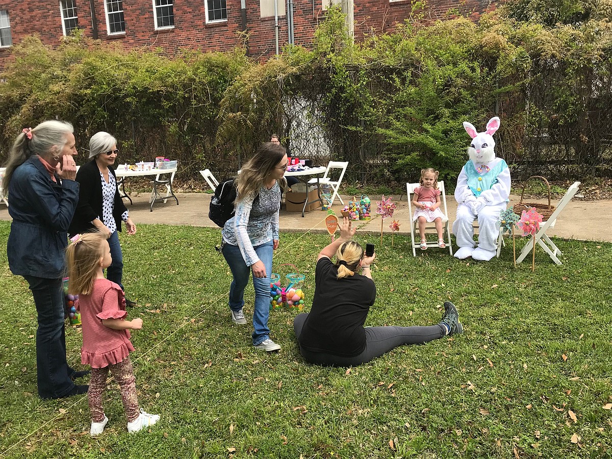 Ace of an Easter egg hunt held at historic house site | Texarkana Gazette